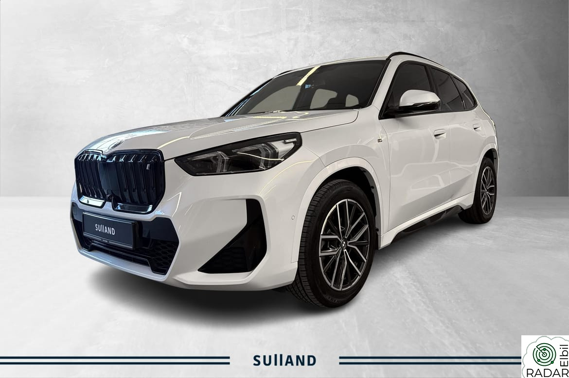 BMW iX1 xDrive30 xDrive30 Fully Charged M-Sport | Panorama | H&K