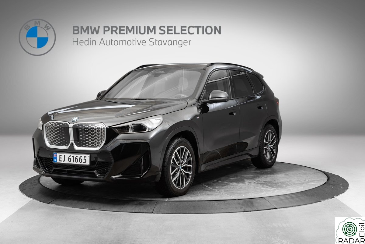 BMW iX1 xDrive30 xDrive30 Fully Charged Premium El.stol skinn Krok +++