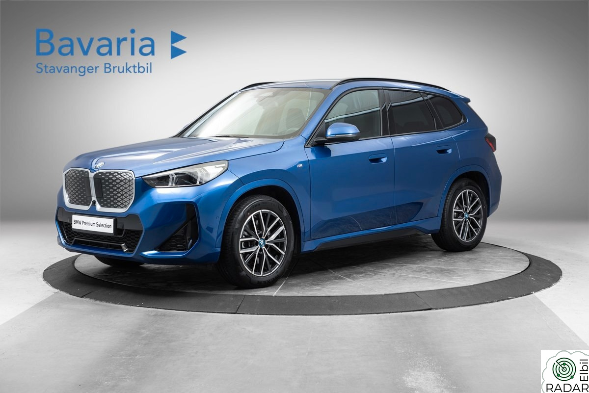 BMW iX1 xDrive30 xDrive30 Fully Charged M-Sport El Krok Harman Kardon+++