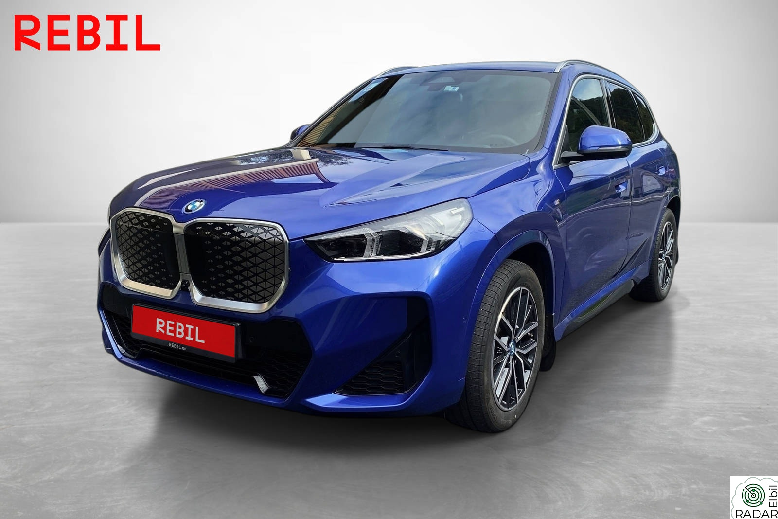 BMW iX1 eDrive20 eDrive20/FullyCharged/M-Sport/HUD/Krok/HK/ACC