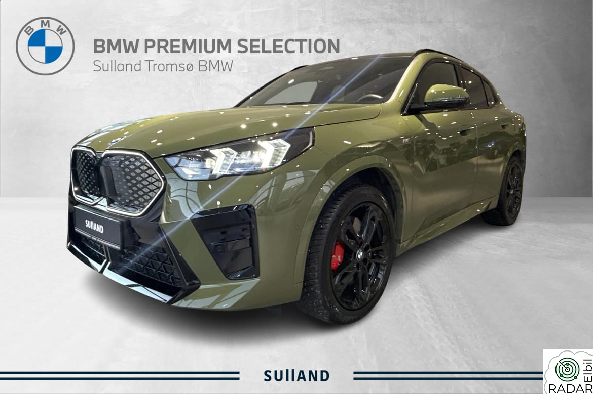 BMW iX2 xDrive30 xDrive30 Ind. lakk Urban Green/Fully Charged+++