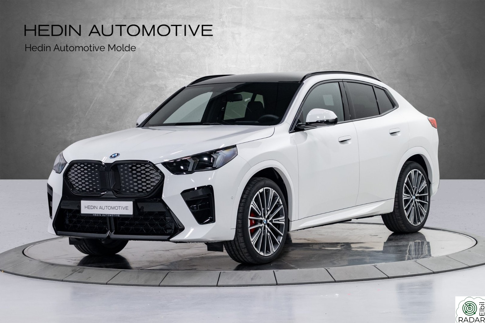 BMW iX2 xDrive30 Supercharged M Sport Pro ACC Panorama Krok 20" hjul+++