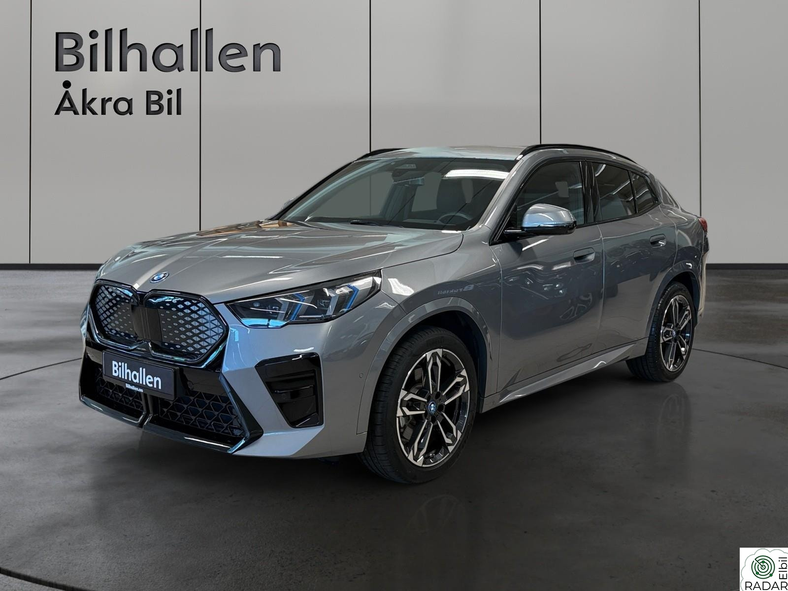 BMW iX2 xDrive30 xDrive30 Fully Charged M-Sport