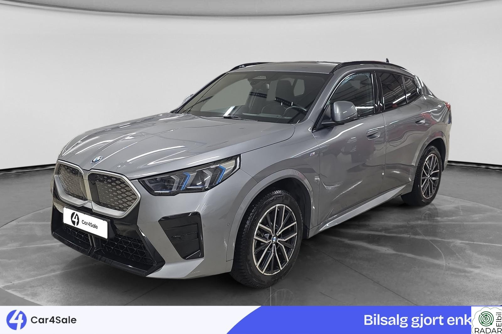 BMW iX2 xDrive30 Fully Charged M Sport /BSI /Krok /1Eier /HUD /H&K/Skinn