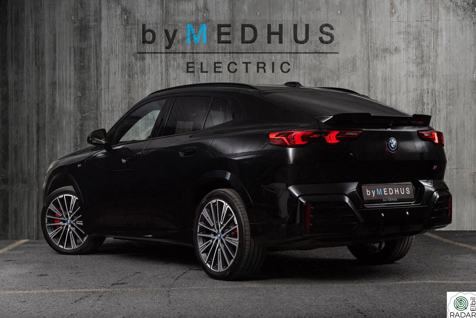 BMW iX2 xDrive30 xDrive30, M-Sport pakke Pro, Krok, H&K, HUD ++