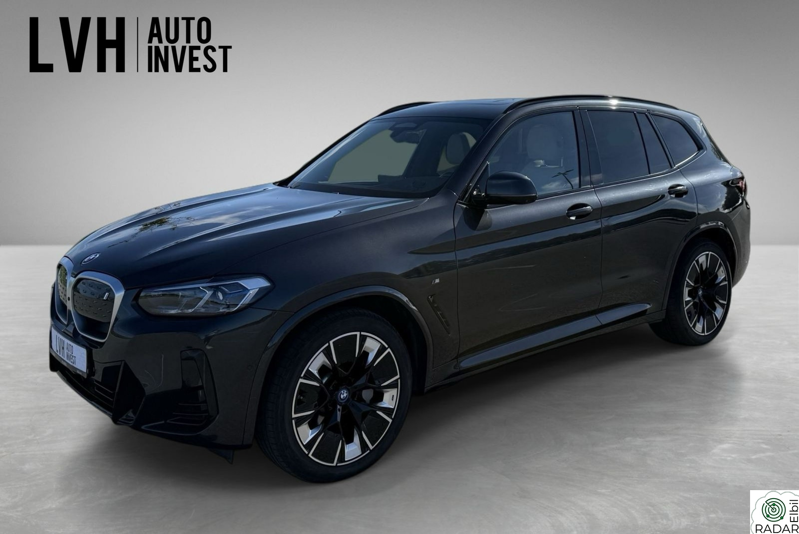 BMW iX3 M Sport Fully Charged Skinn Soltak HUD 360 H/K H.Feste