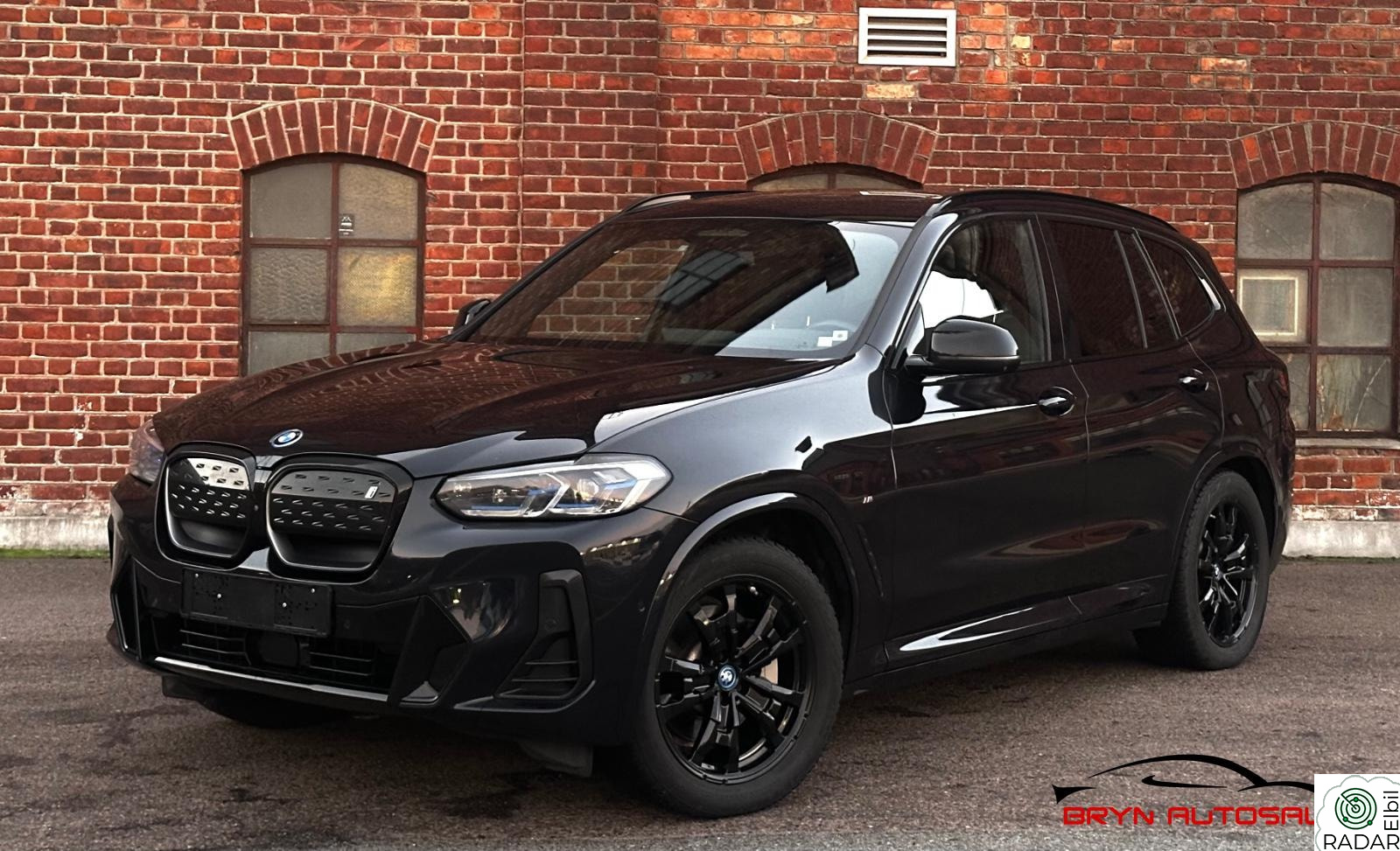 BMW iX3 Fully Charged. HarmanKardon,Soltak,head-up, S+V