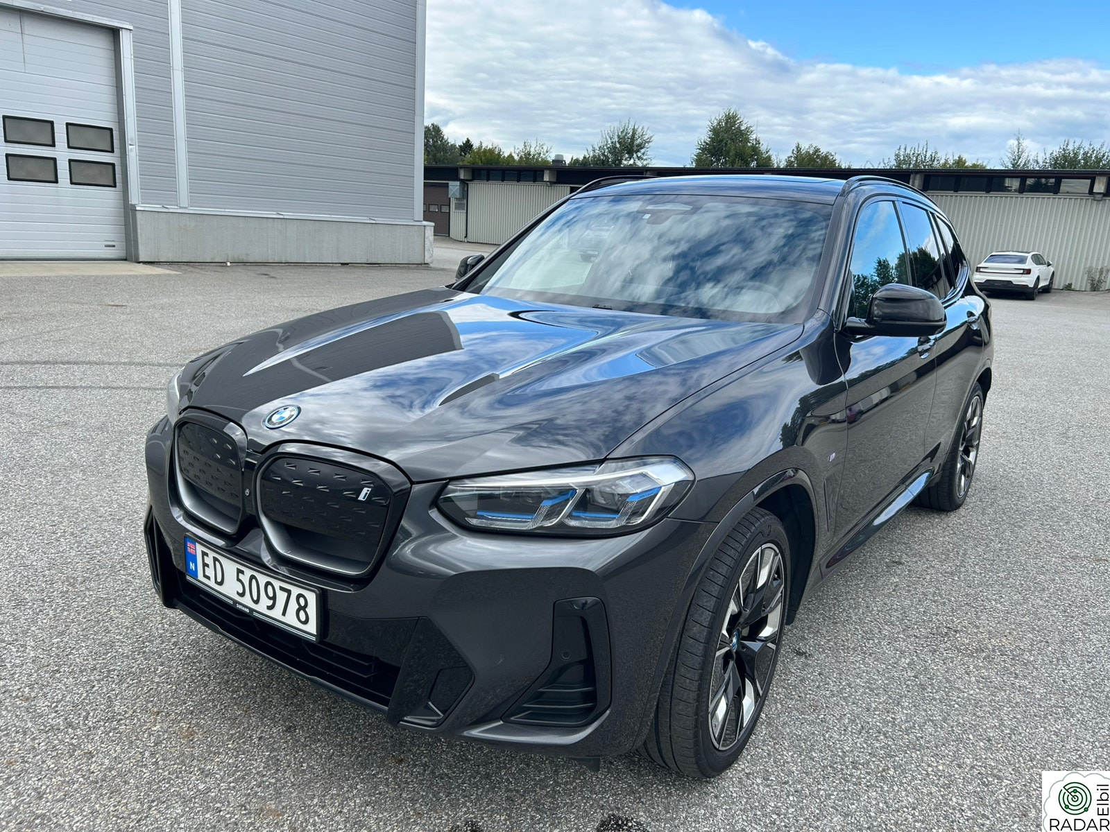 BMW iX3