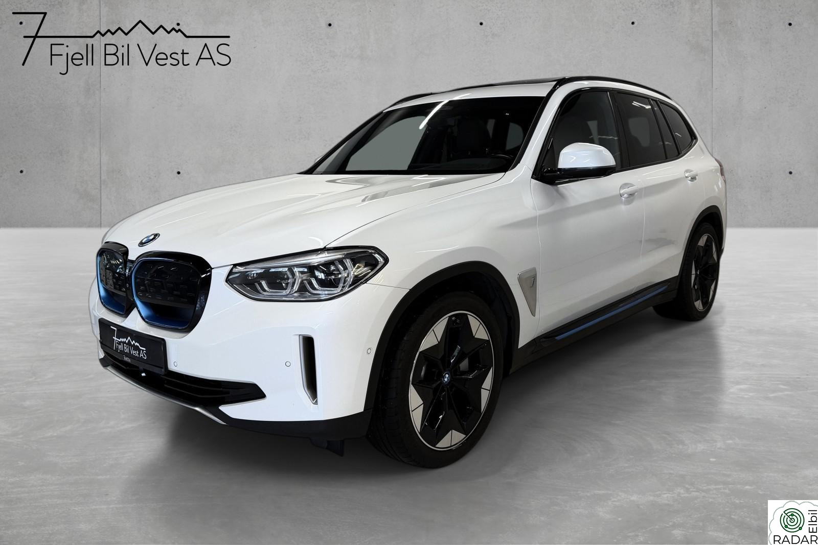 BMW iX3 Fully Charged Impressive Navi Pano Krok HUD H/K 20"