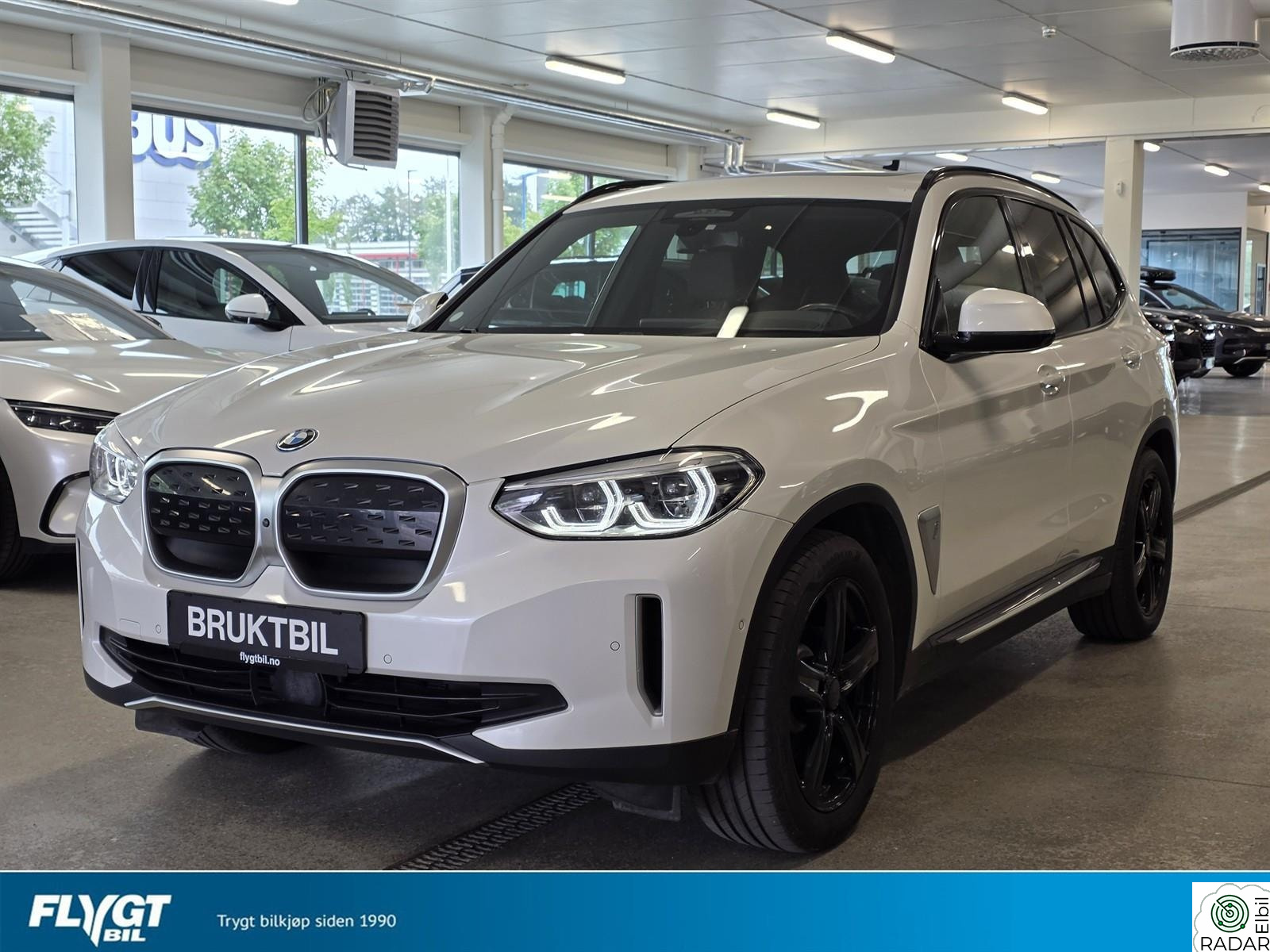 BMW iX3 Fully Charged Krok Harman/Kardon 360 Skinn HUD Minne