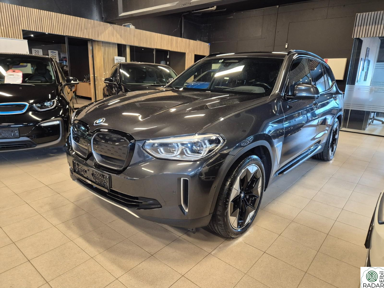 BMW iX3 Krok/Skinn/ Navi/ ACC/ H.K/ HUD/ DAB/ H.Feste/ Panorama