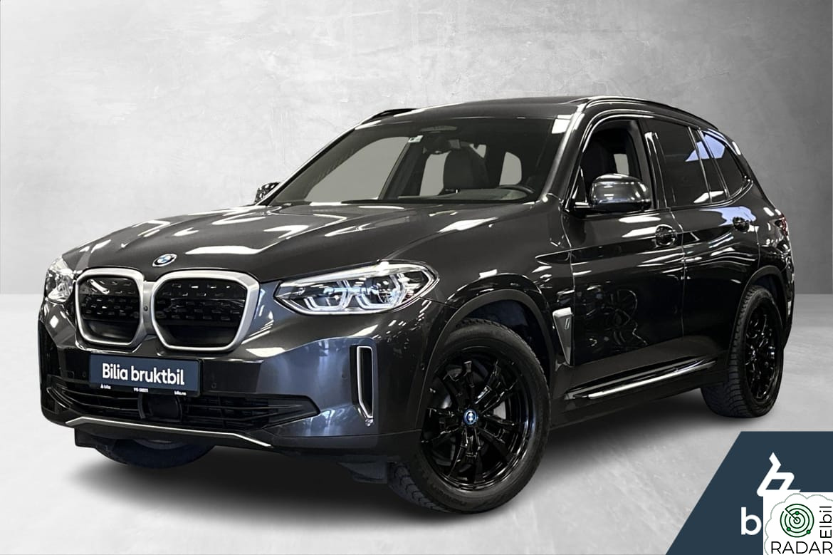 BMW iX3 Fully Charged Skinn, Pano, Harman, ACC, AdaptLED, Krok