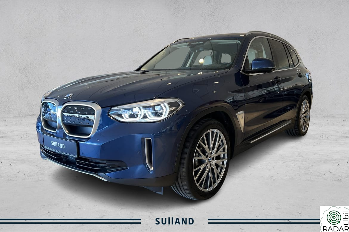 BMW iX3 Panorama, skinn, hengerfeste, head up display+