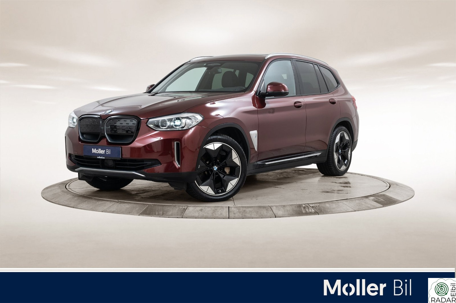 BMW iX3 Charged Plus - Pano, R.Kam, ACC, Navi