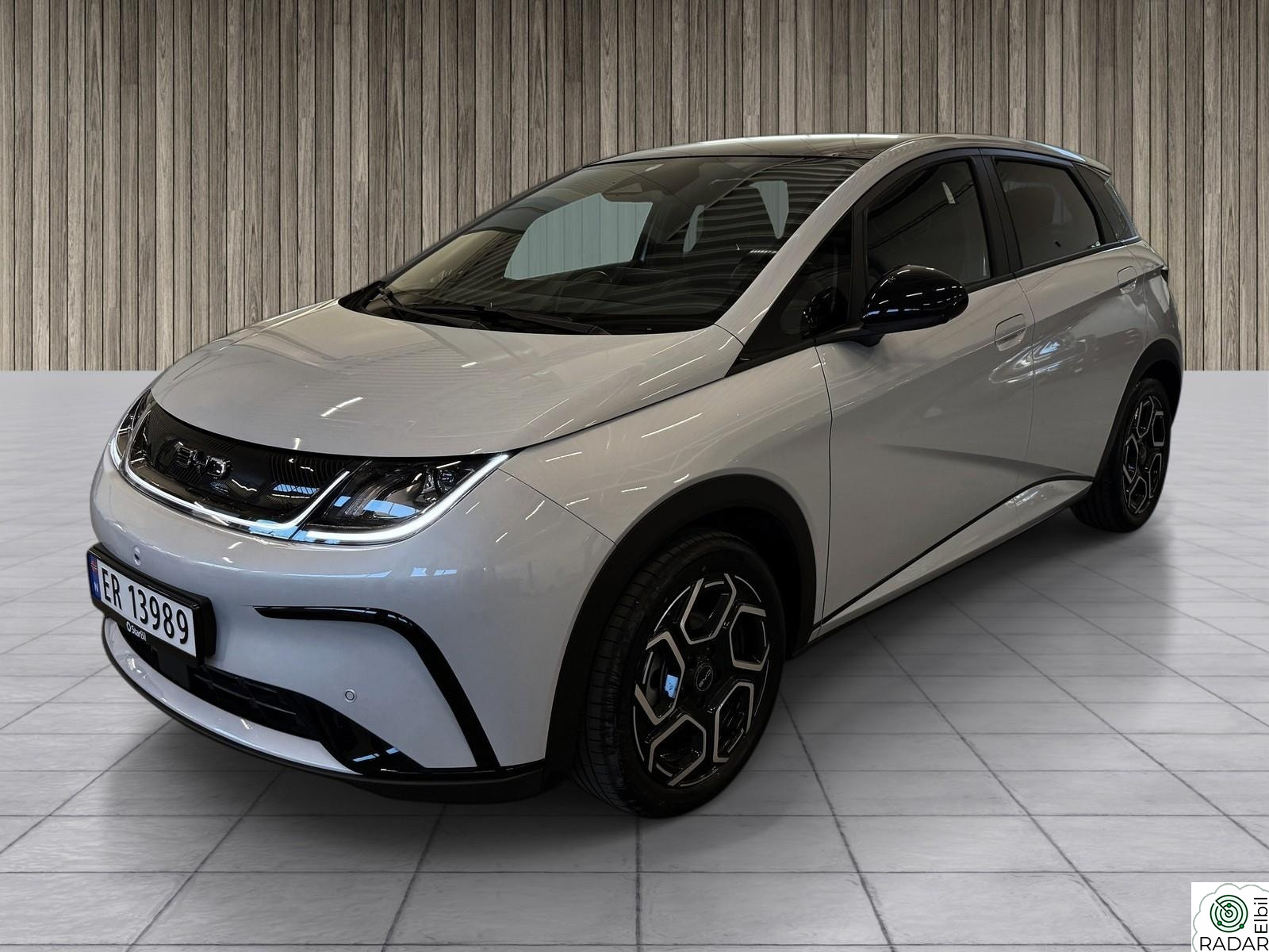 BYD DOLPHIN 2.0 | Design | 427KM | Topputstyrt , S/V Hjul/ Lakkfors