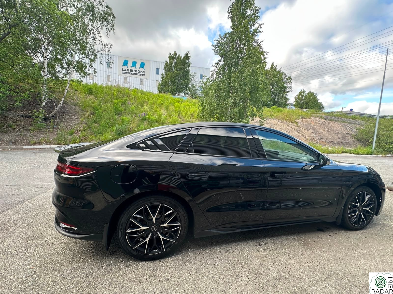 BYD HAN AWD–509 hk  0–100 km/tpå 3,9 sek - Fullspekket luksus