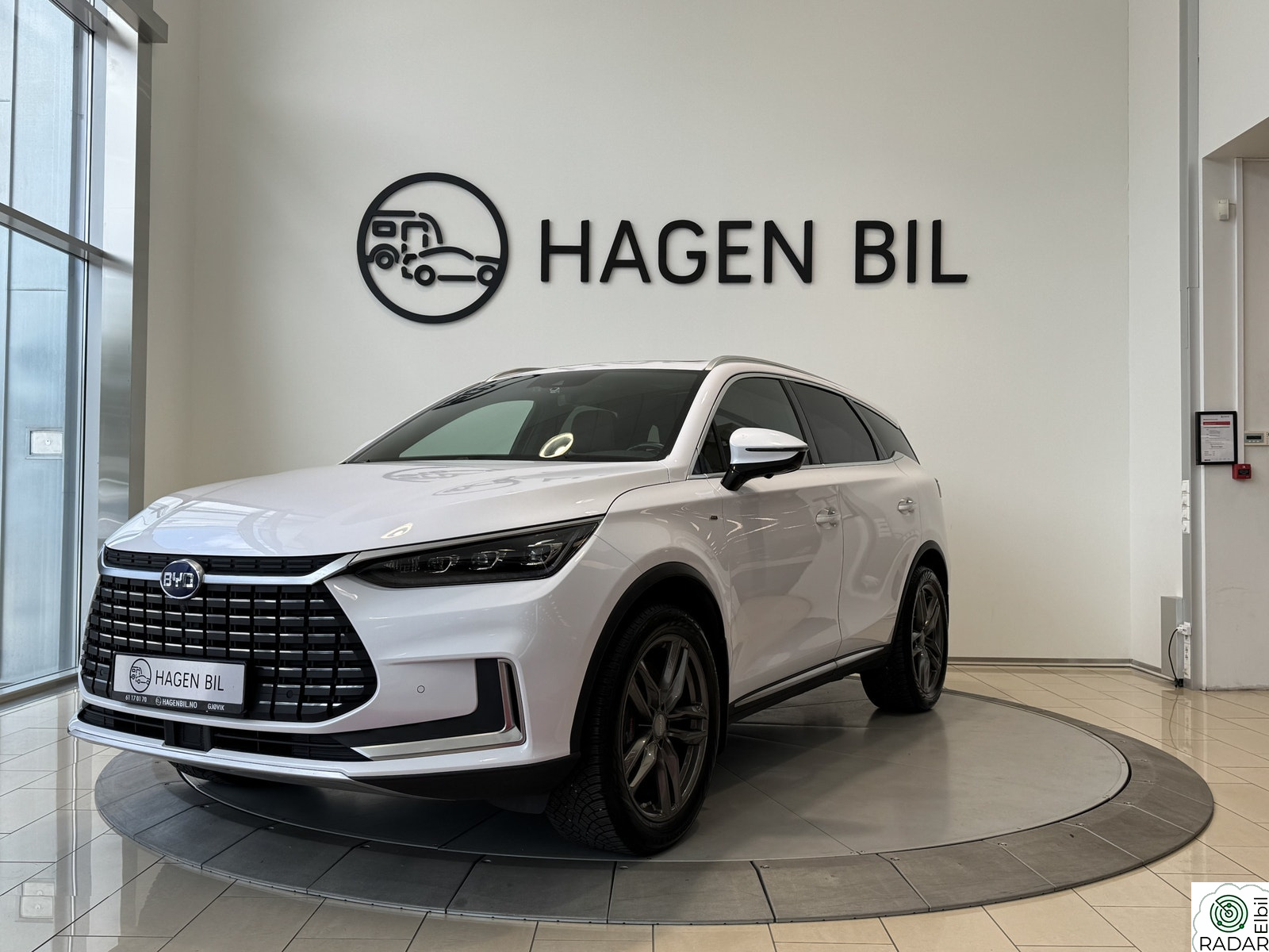BYD Tang EXECUTIVE / 4X4 / AUT / PANORAMA / NAVI / R.KAMERA