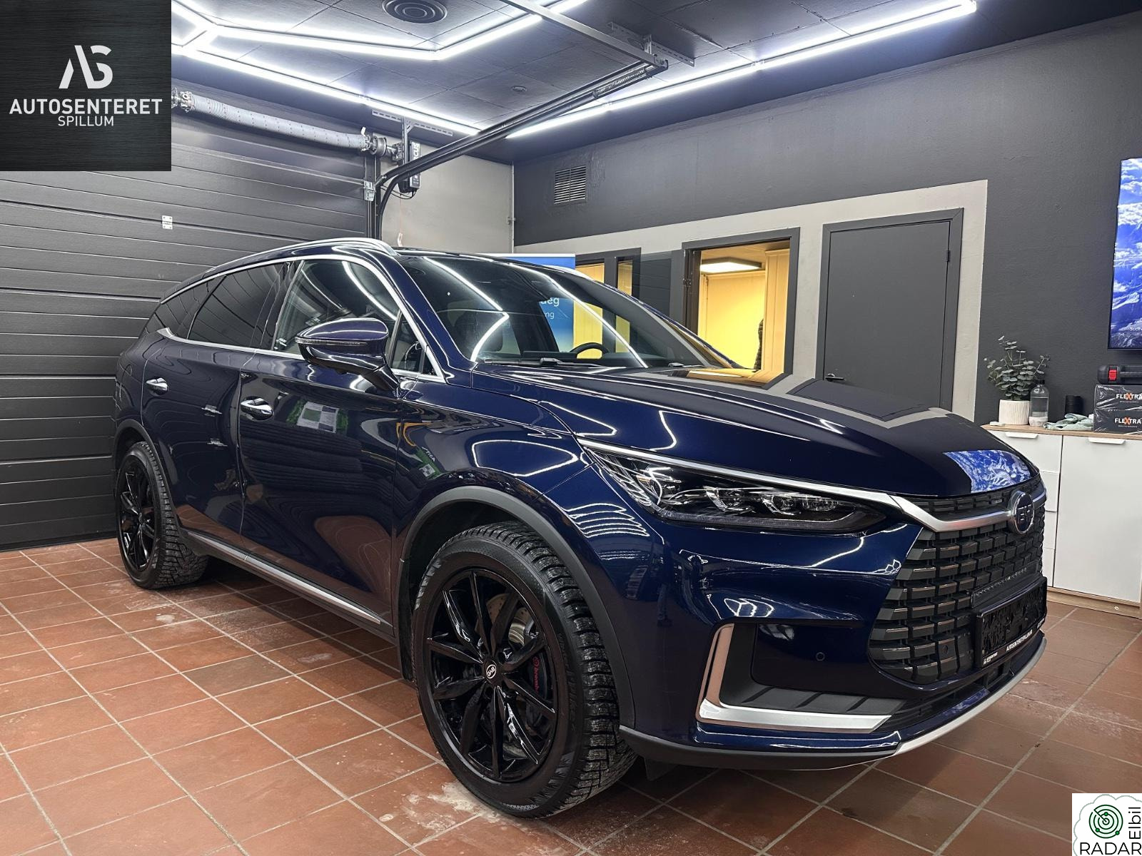 BYD Tang Executive 7 Seter/LEDbar/T.Feste/AWD/PremiumSound+++