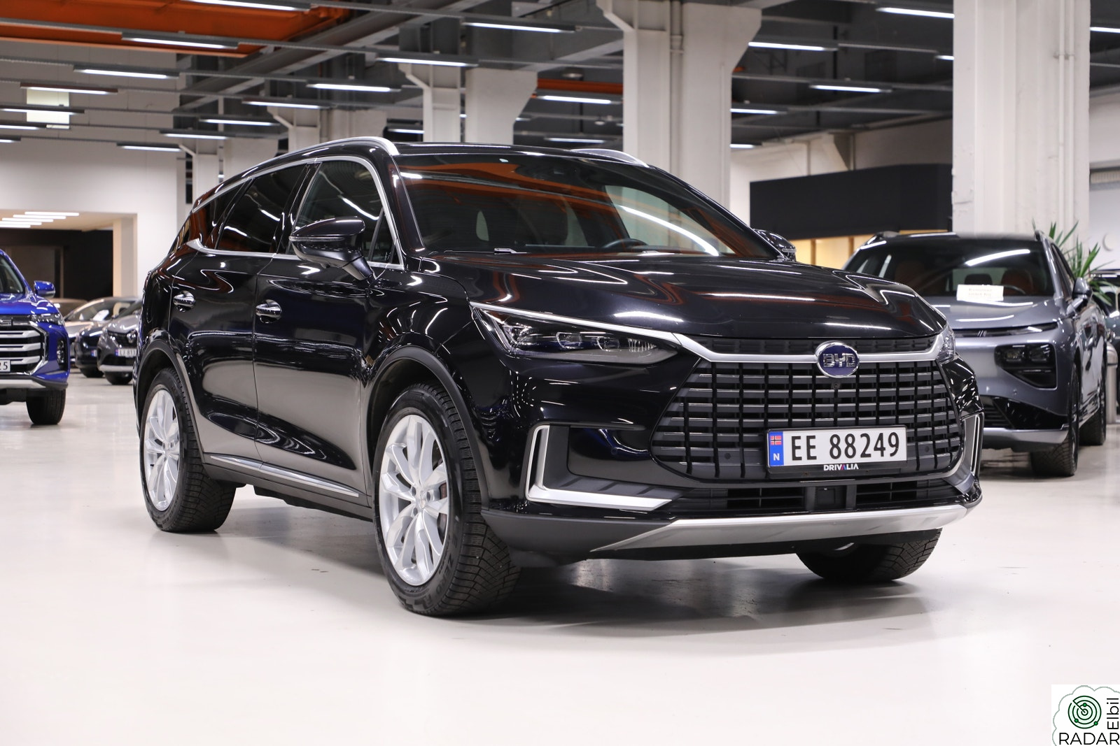 BYD Tang Executive/AWD/86.4kWh/Skinn/360/Krok/7-seter