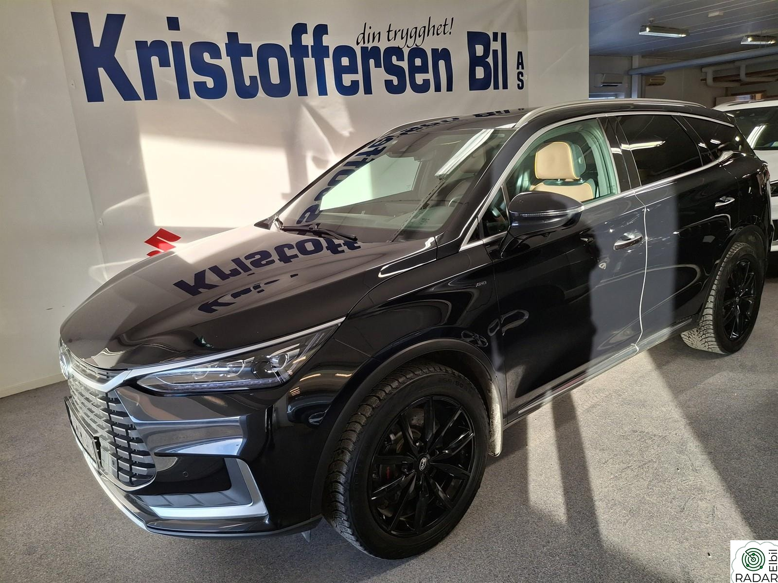 BYD Tang 4x4 Executive,7 seter Lav km innbytte