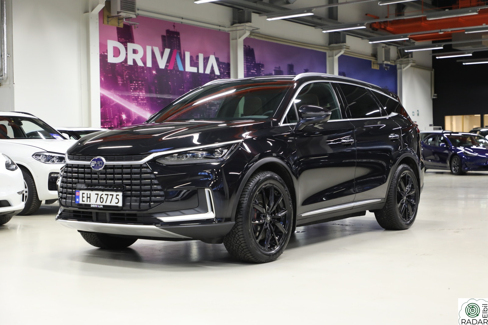 BYD Tang Executive/AWD/86.4kWh/Skinn/360/Ledbar/Krok/7-seter