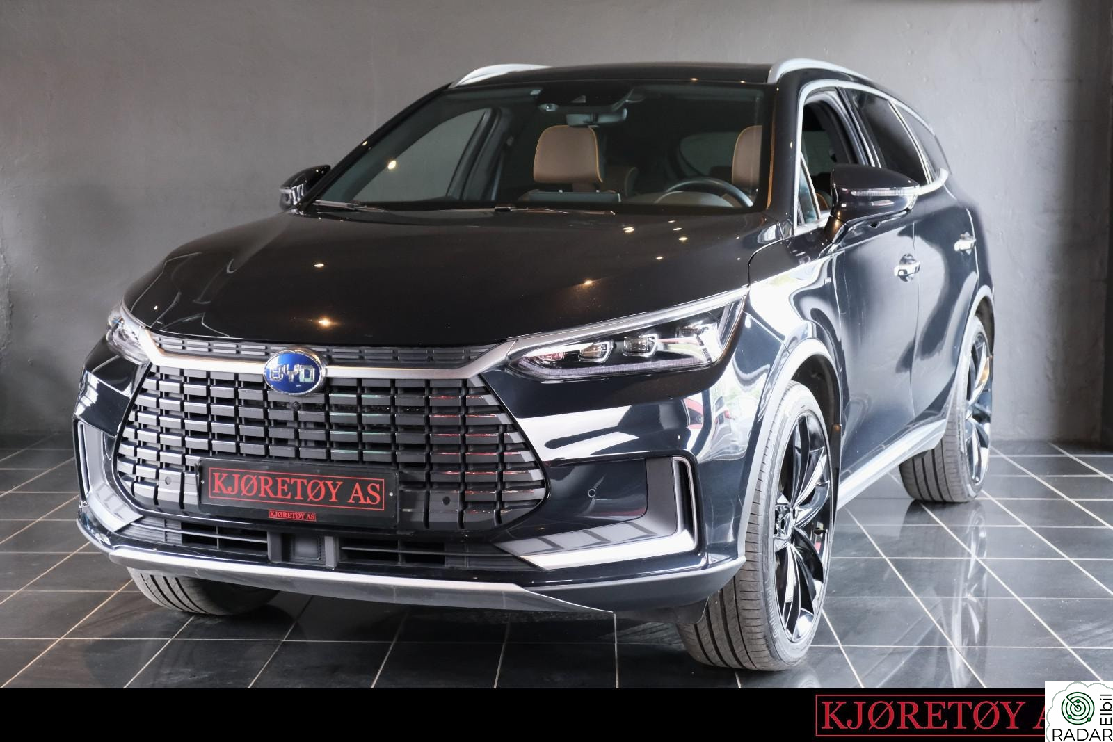 BYD Tang EXECUTIVE 4x4 /LAV KM/HENGERF/7-S/SKINN/ACC/PANO/NORSK