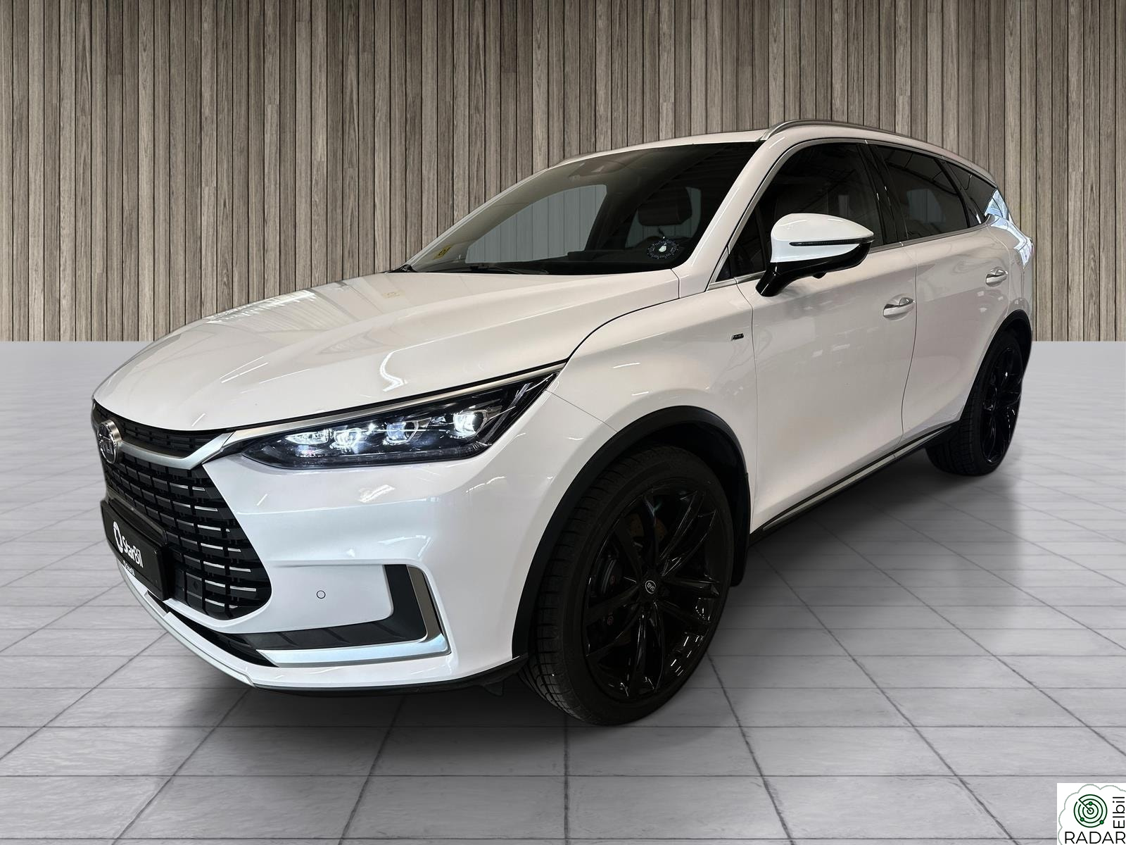 BYD Tang Executive 400km AWD 7-s / Skinn / Soltak/ Norsk