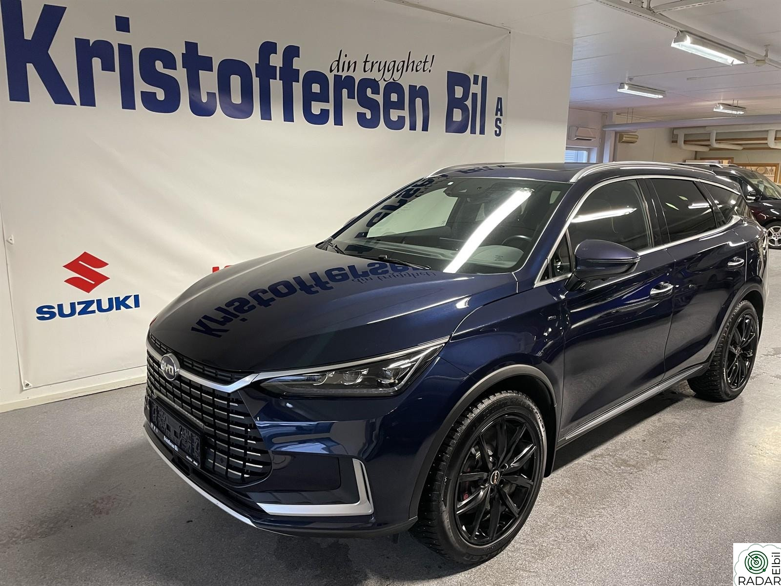 BYD Tang EXECUTIVE AWD 7-SETER H.feste Ledbar innbytte