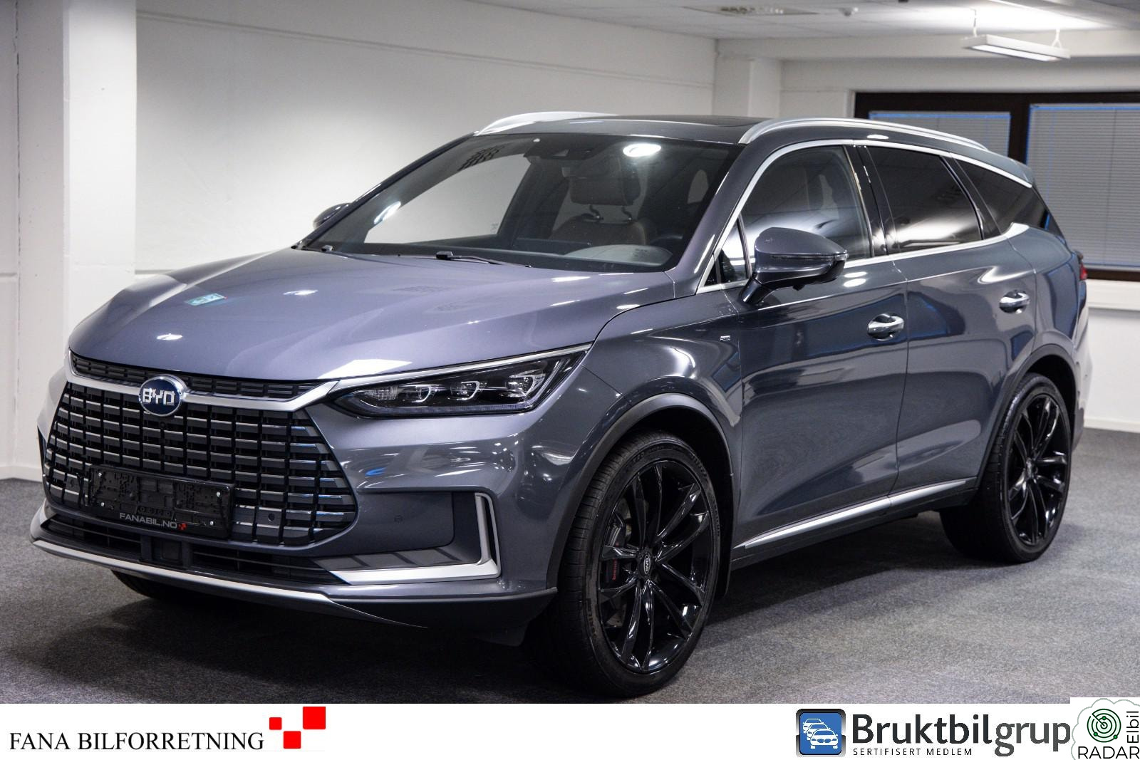 BYD Tang Executive AWD 7-s VÆR MED I TREKNING AV 100 000 KR!