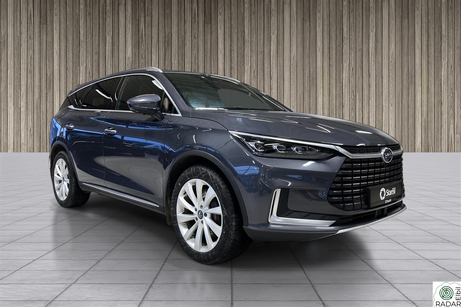 BYD Tang 4x4 Executive, skinn,panorama