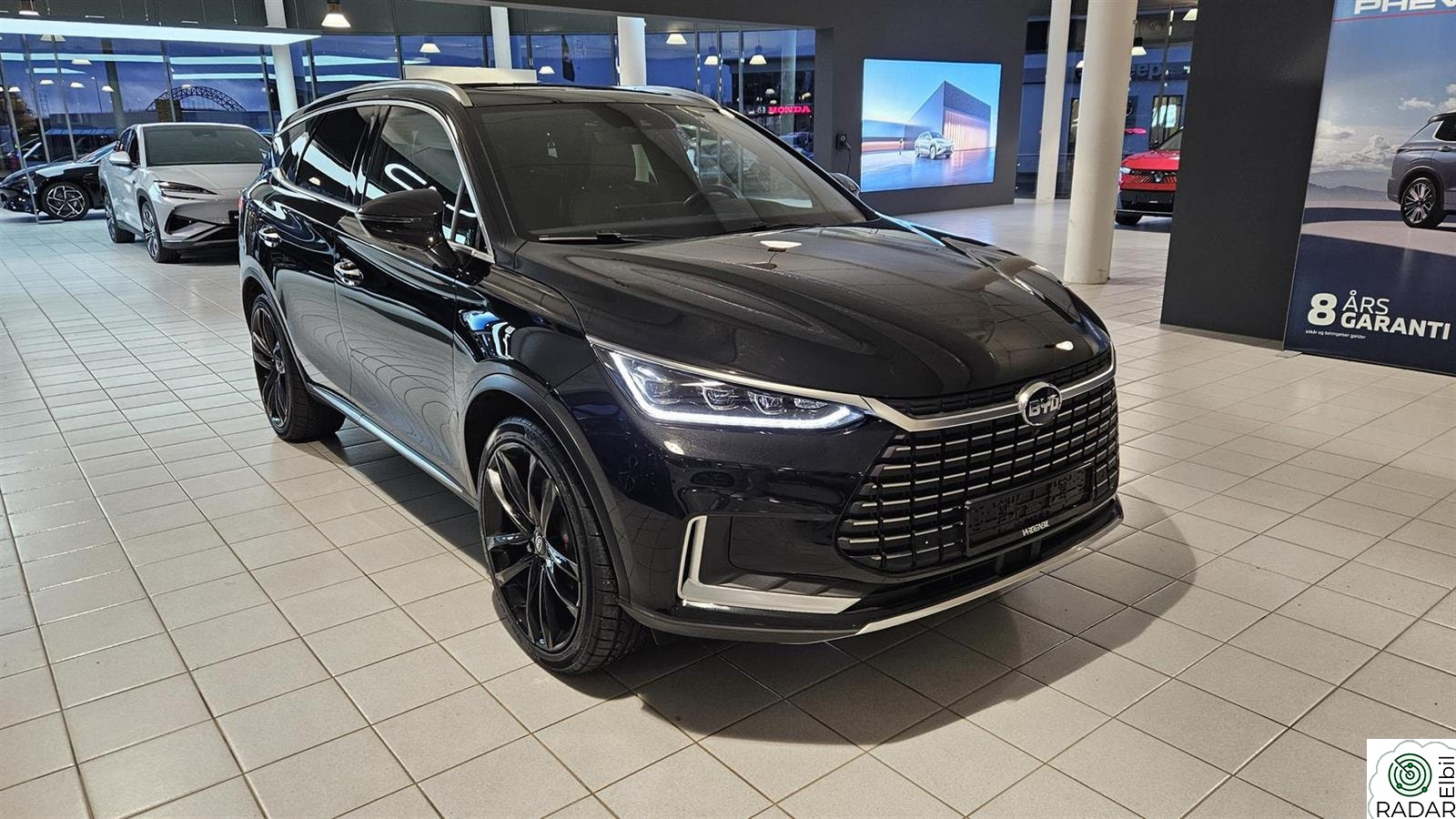BYD Tang Executive 7 seter,  Krok, Skinn