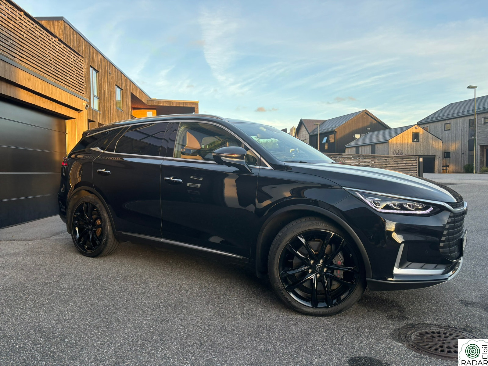 BYD Tang 7 Seter. Nye sommerfelger og dekk. Ny service og EU