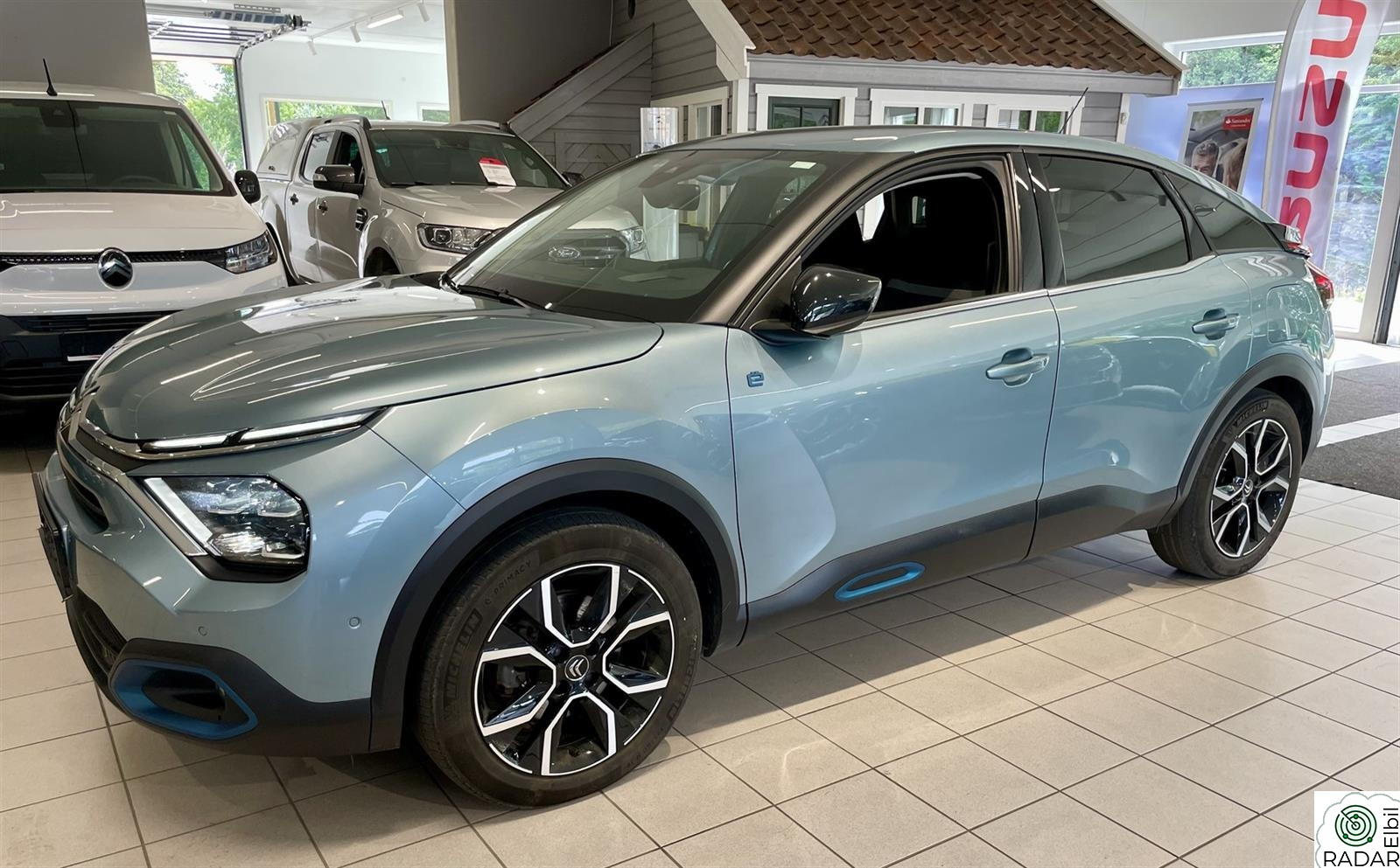 CITROEN e-C4 Shine /Kamera/DAB/Navi/ACC/Toppmodell/APP/LAV KM.