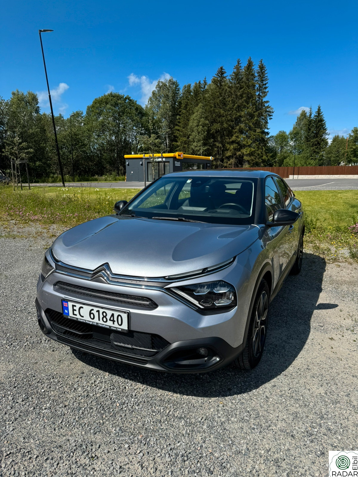 CITROEN E-C4 Feel Pack, skinnseter, skiluke, head-up, 360, DAB+