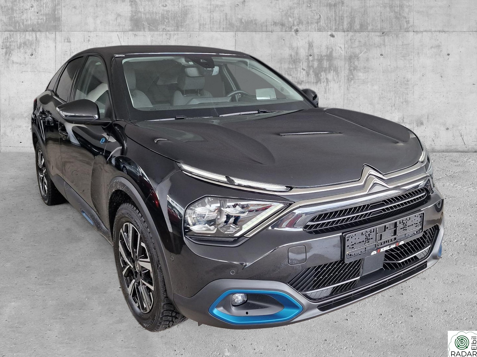 CITROEN E-C4 SHINE adaptiv cruise Head Up skinn Varmepumpe