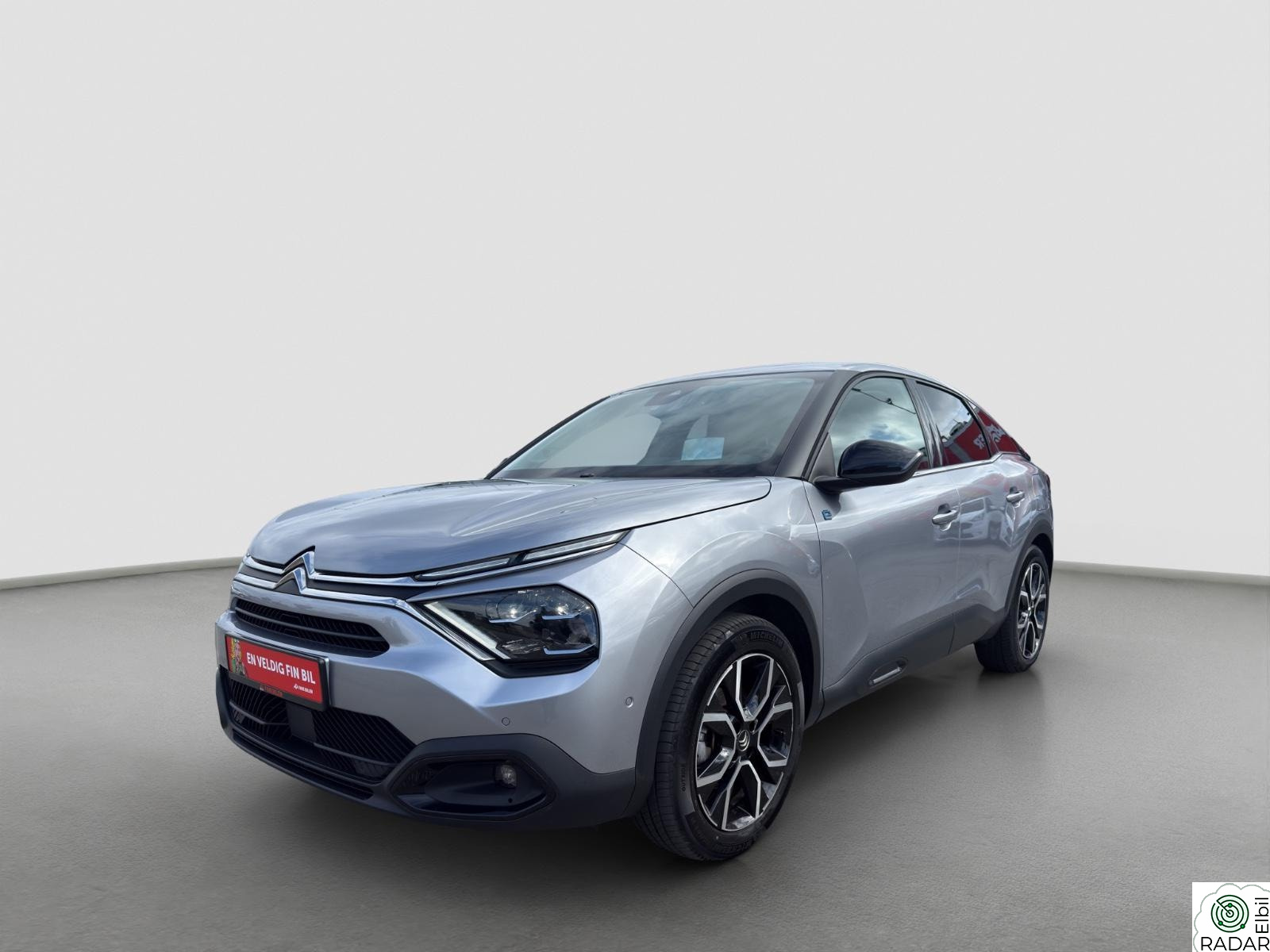 CITROEN E-C4 SHINE ACC/HUD/SKINN/R.KAMERA/DAB/NAVIGASJON/KEYLESS++