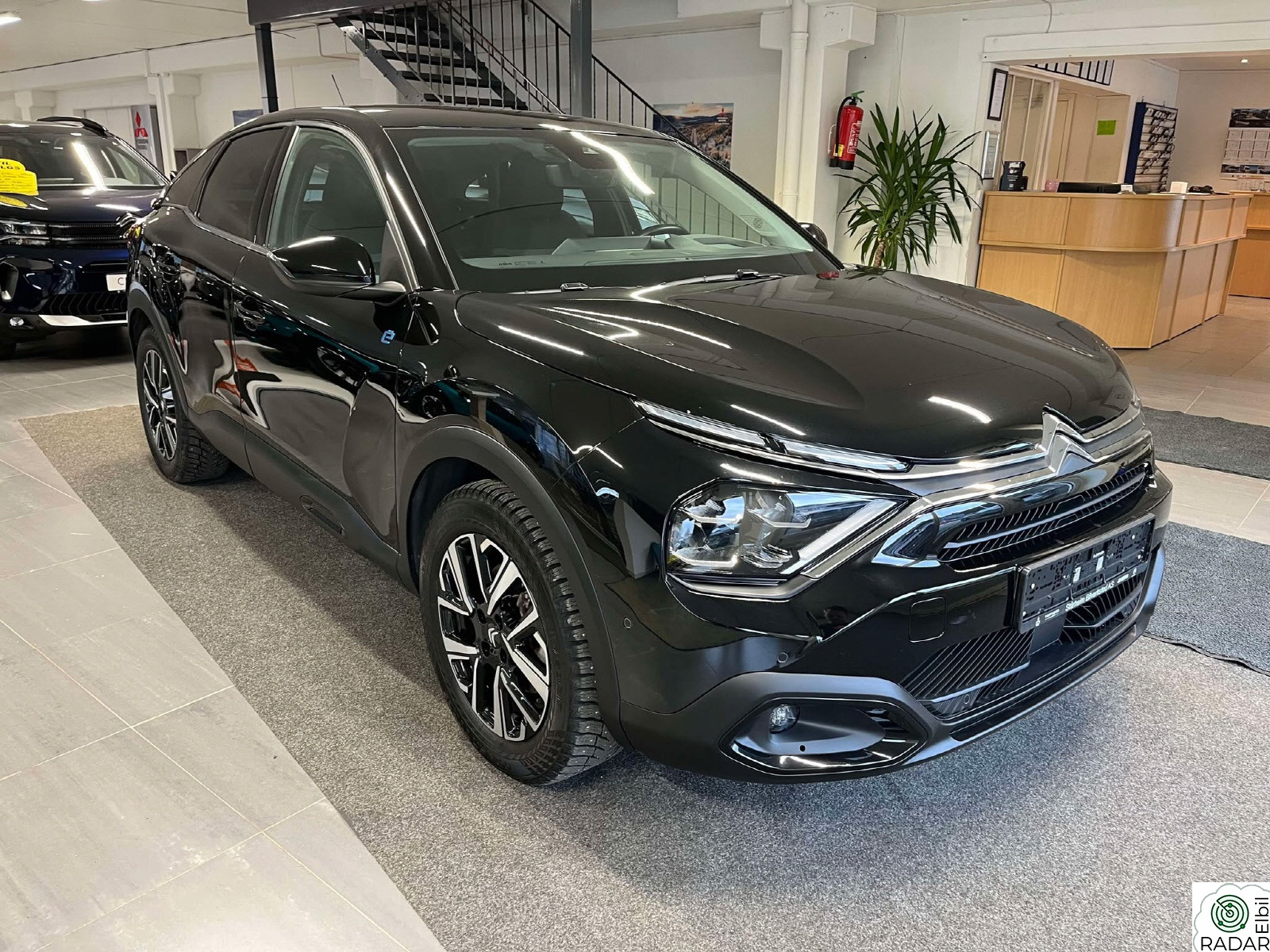 CITROEN E-C4 Shine FORVARMER, ISOFIX, CARPLAY, 2975,- PR MND