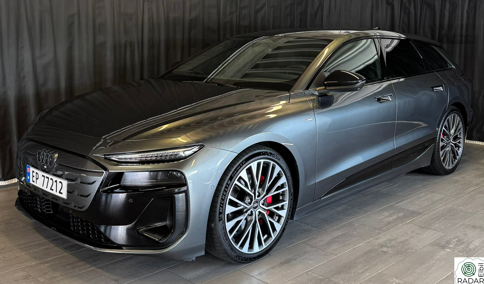 AUDI A6 AV e-tron quattro Avant e-tron quattro S line Pro (K)