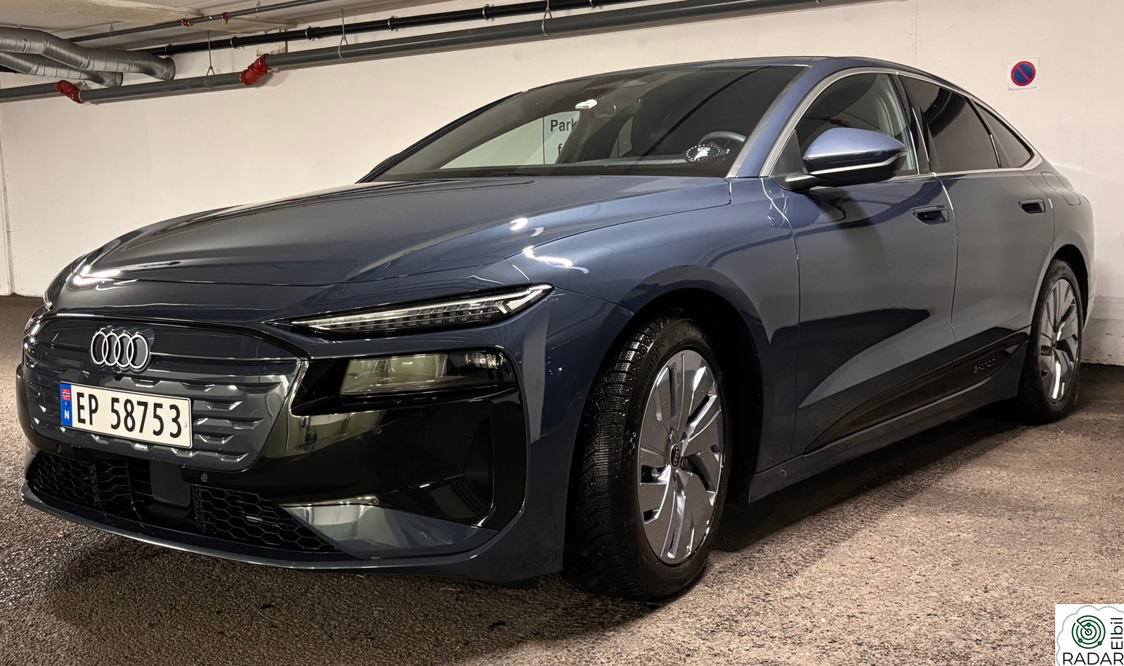 AUDI A6 SB e-tron quattro Sportback e-tron quattro S line Pro (K)