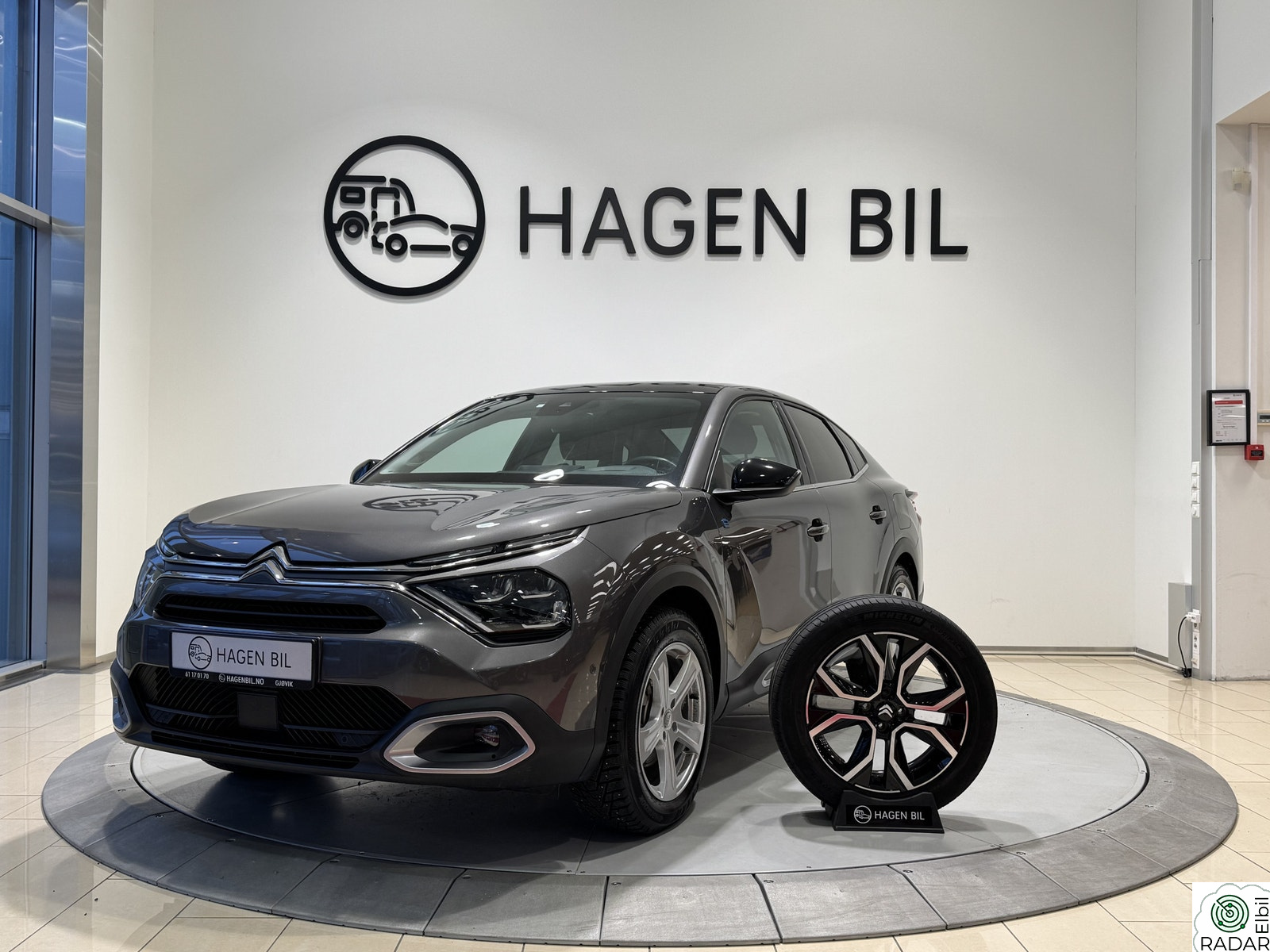 CITROEN E-C4 X COUPE / SHINE / GRÅ MET / SKINN / NAVI / R.KAMERA / 8XA