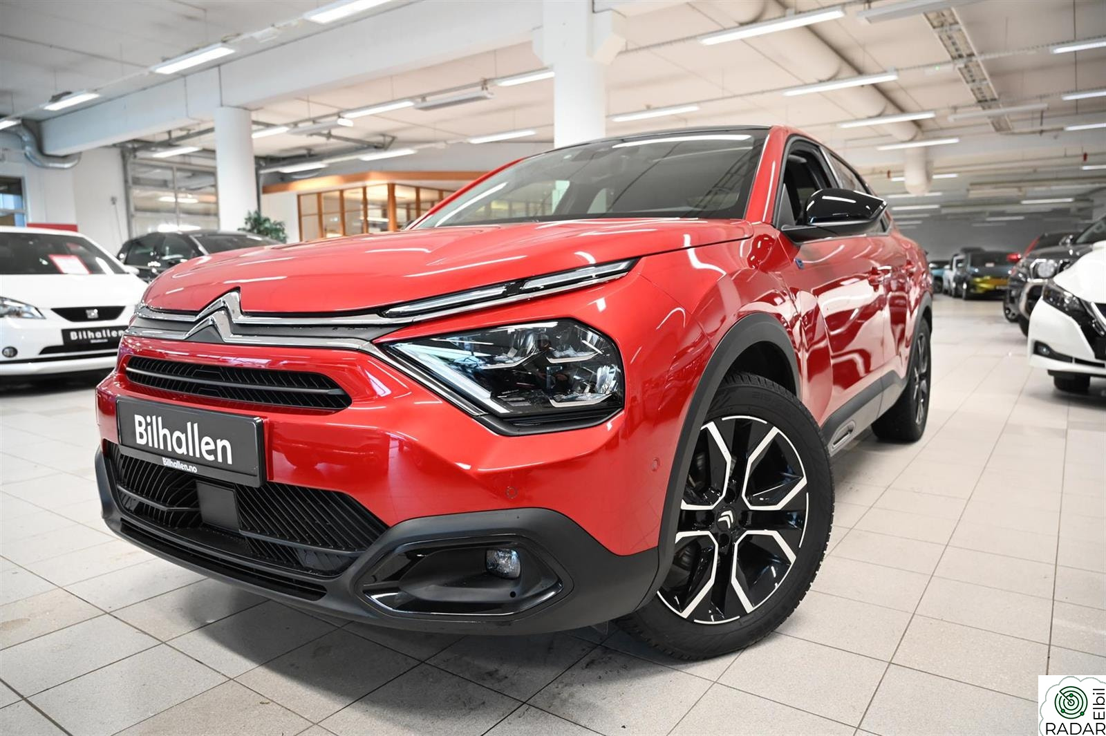 CITROEN E-C4 X Shine m/Skinn/Pano/Arkamys++