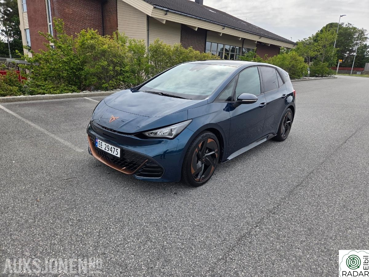 CUPRA BORN 58 adaptiv cruisekontroll 360 kamera head up display s+