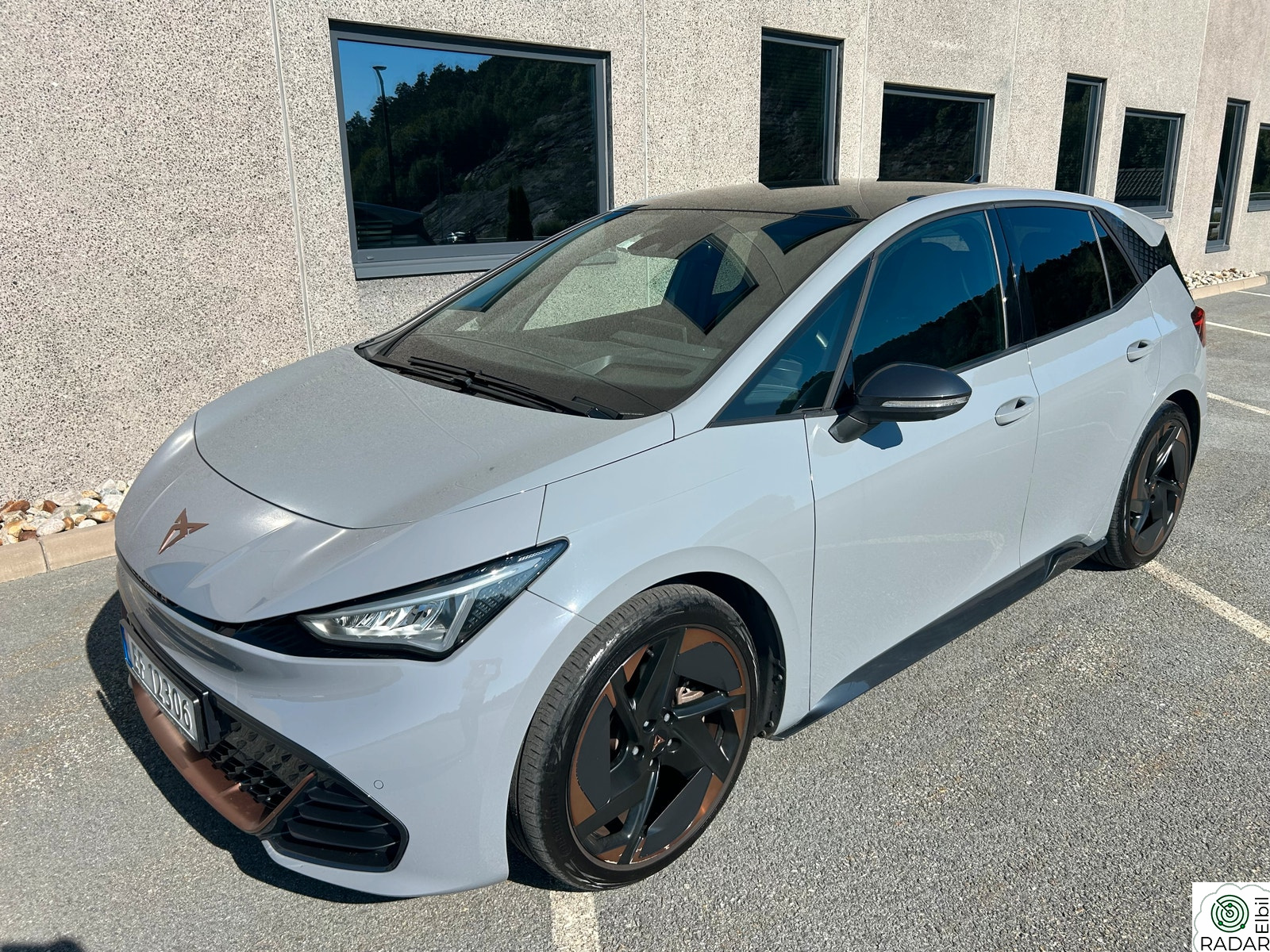 CUPRA BORN 58 Keyless, 20-tomms, kamera, panorama, navi, ACC ++