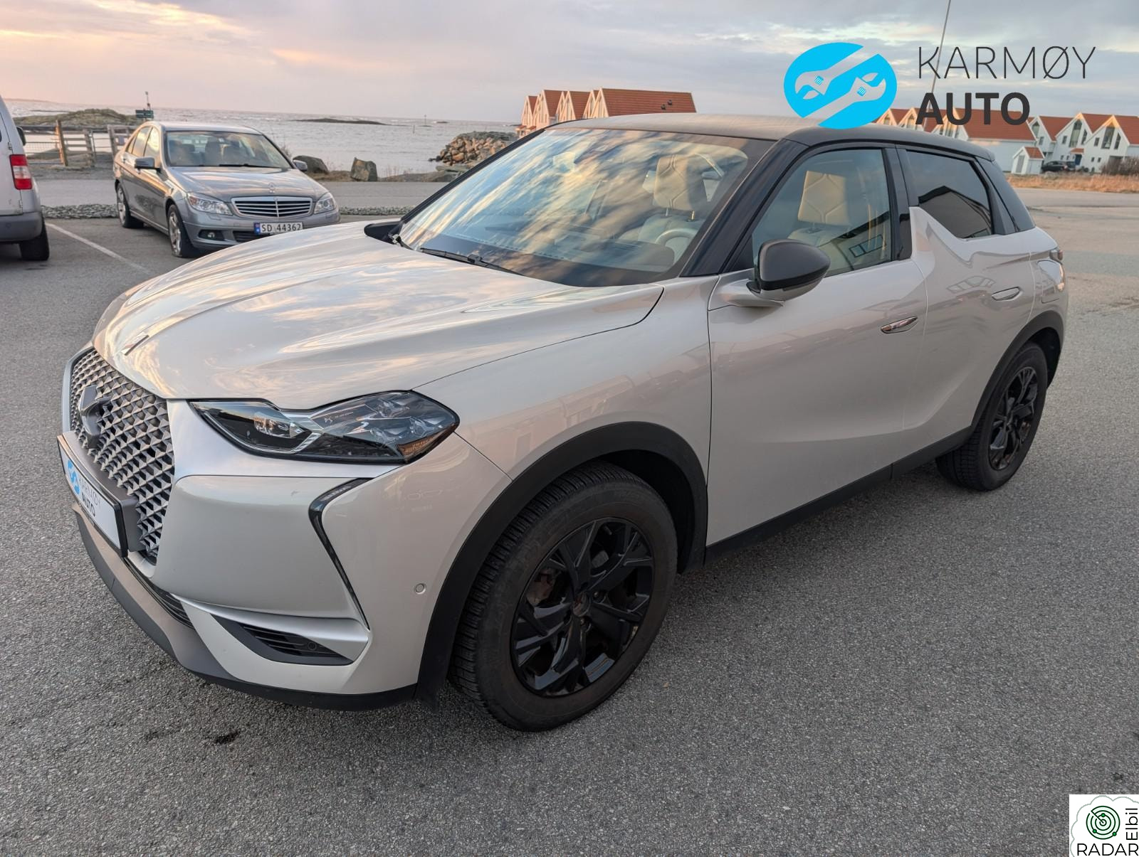 DS DS3 CROSSBACK E-TENSE | 317km | HUD | LAV KM | Onyx svart tak | ++++