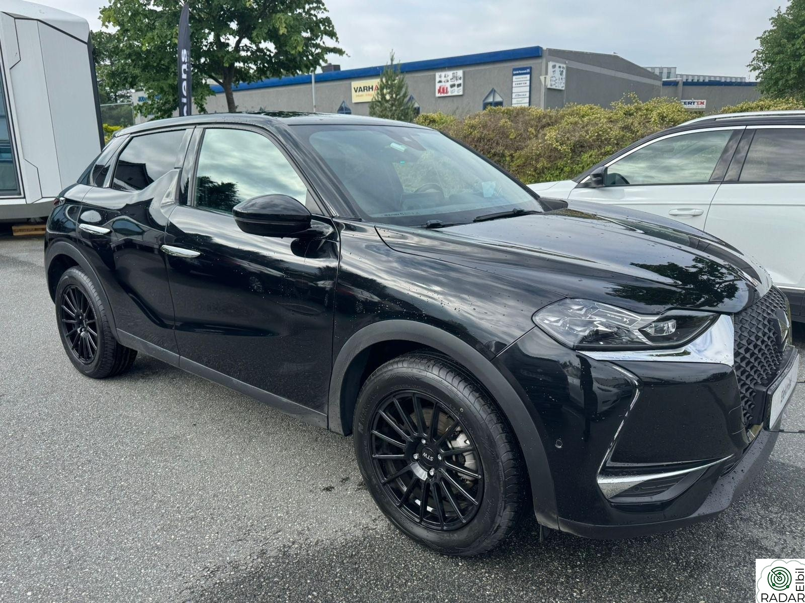 DS 3 CROSSBACK CROSSBACK/SKINN/AD.CR./NAVI/HeadUP/LEDvision/S+V++