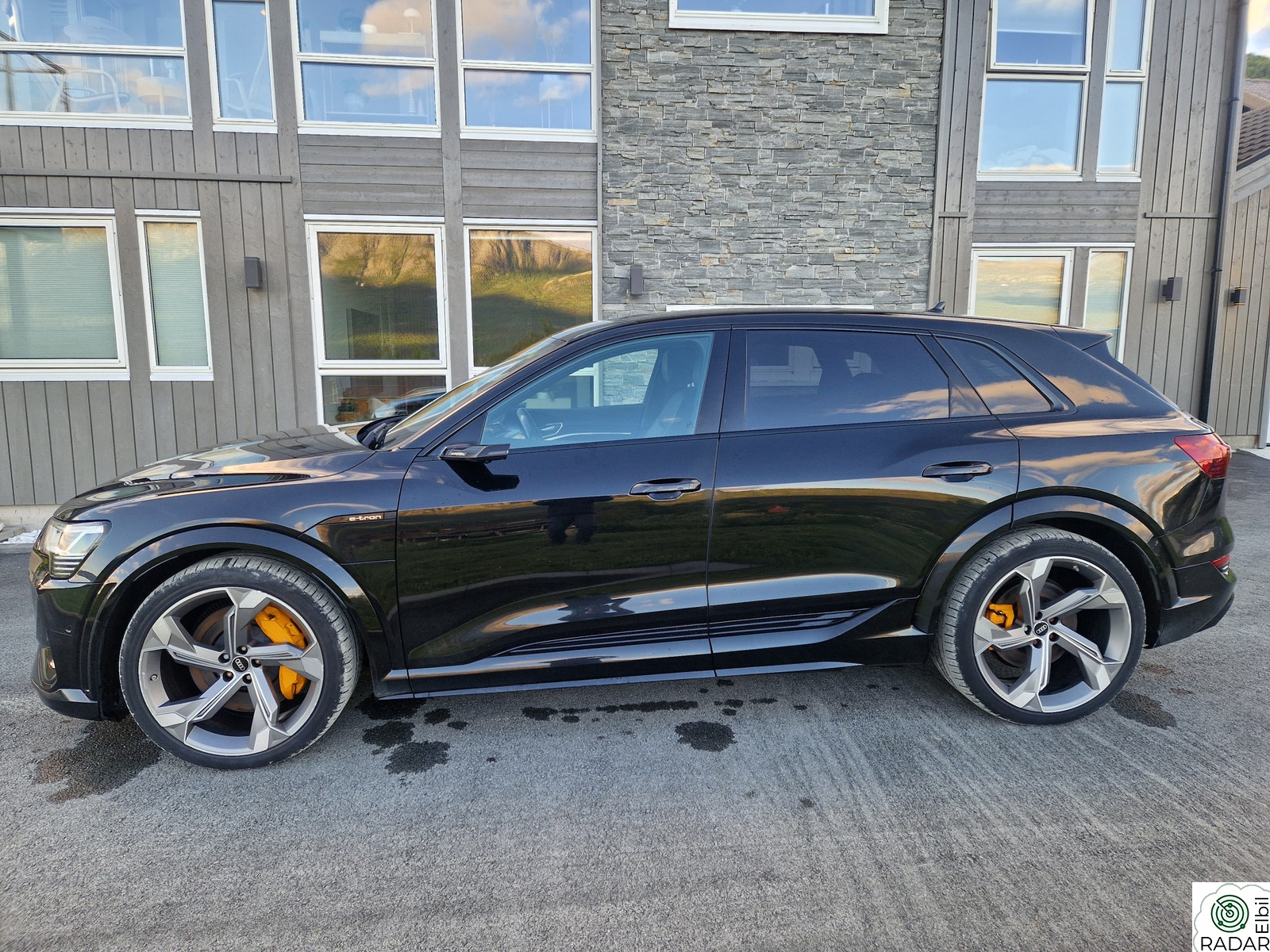 AUDI e-tron S 60 PANO/KONTUR/TOPPUTSTYRT.      KAN TA INNBYTTE!