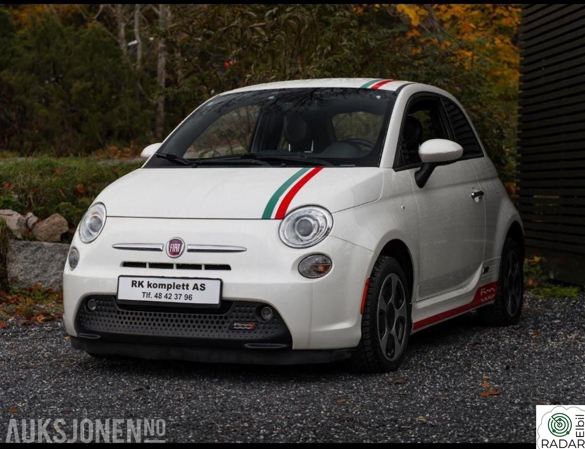 FIAT 500e e navigasjon s+v dekk eu ok til 10.2027