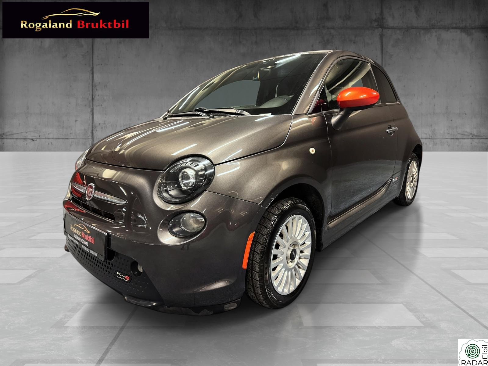 FIAT 500 Elektrisk/ Automat/ Skinn/Lav km/Meget pen bil.