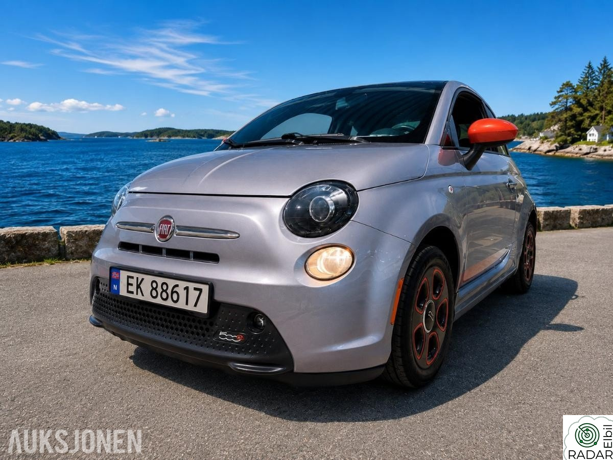FIAT 500E cruisekontroll parkeringssensor lav km 79 000km
