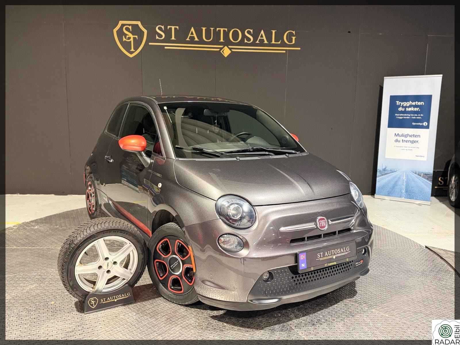FIAT 500 E E Automat/Ny-service/10.27/Skinn/DAB/AUX